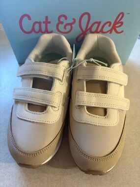 Cat & Jack Kids Charlie Casual Sneakers Beige 12